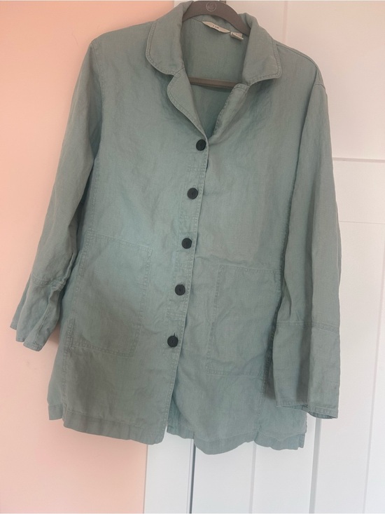 J. Jill Jackets & Blazers - J. Jill sage green jacket is crafted from 100% linen